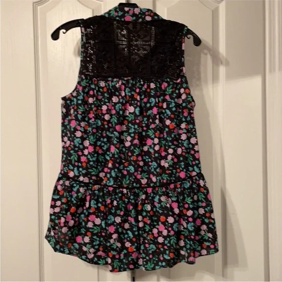 Kate Spade Floral Peplum Lace Yoke Top Size Medium - Picture 8 of 8